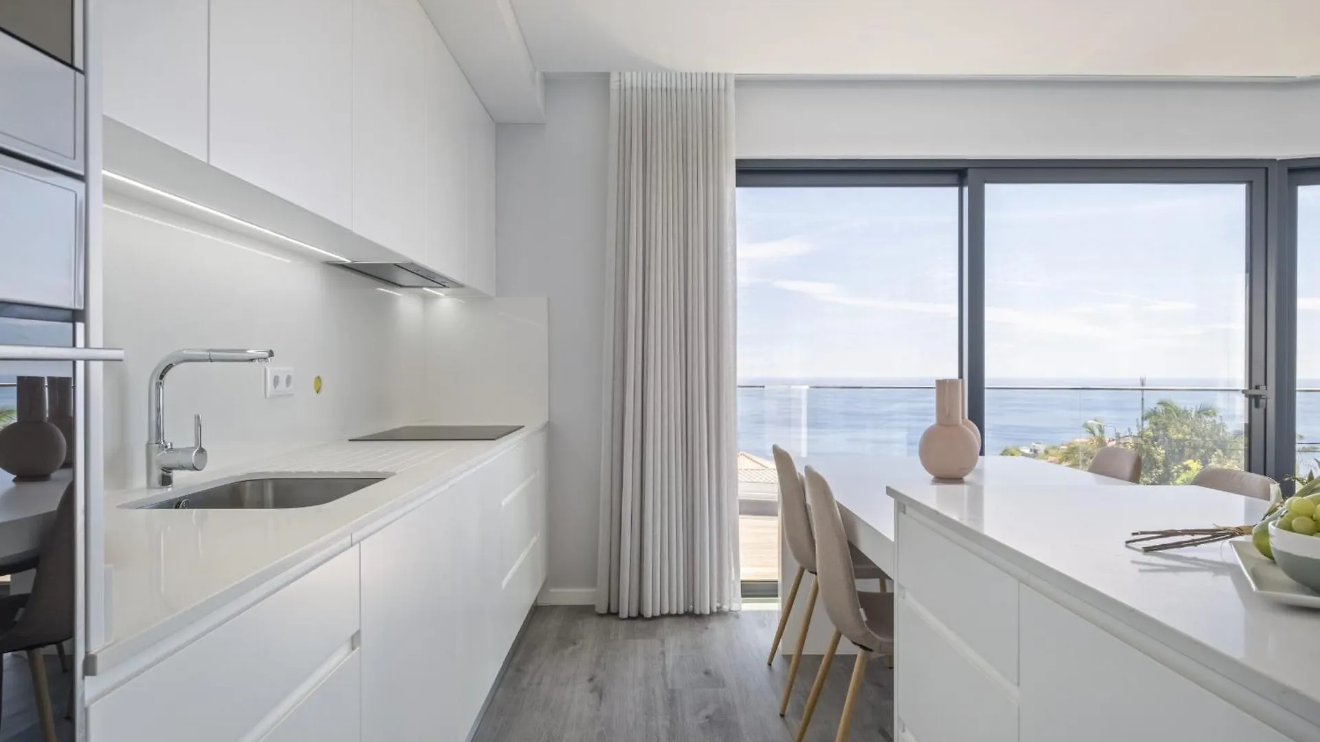 Sunshine Deluxe B By Madeira Sun Travel Apartman Canhas 0*,